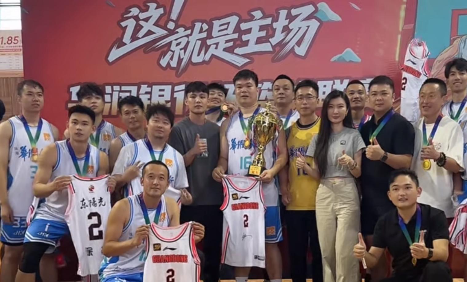篮球比分-宏远早报！徐杰办球迷见面会，杜锋收获爱将感谢，王洪泽签新合同